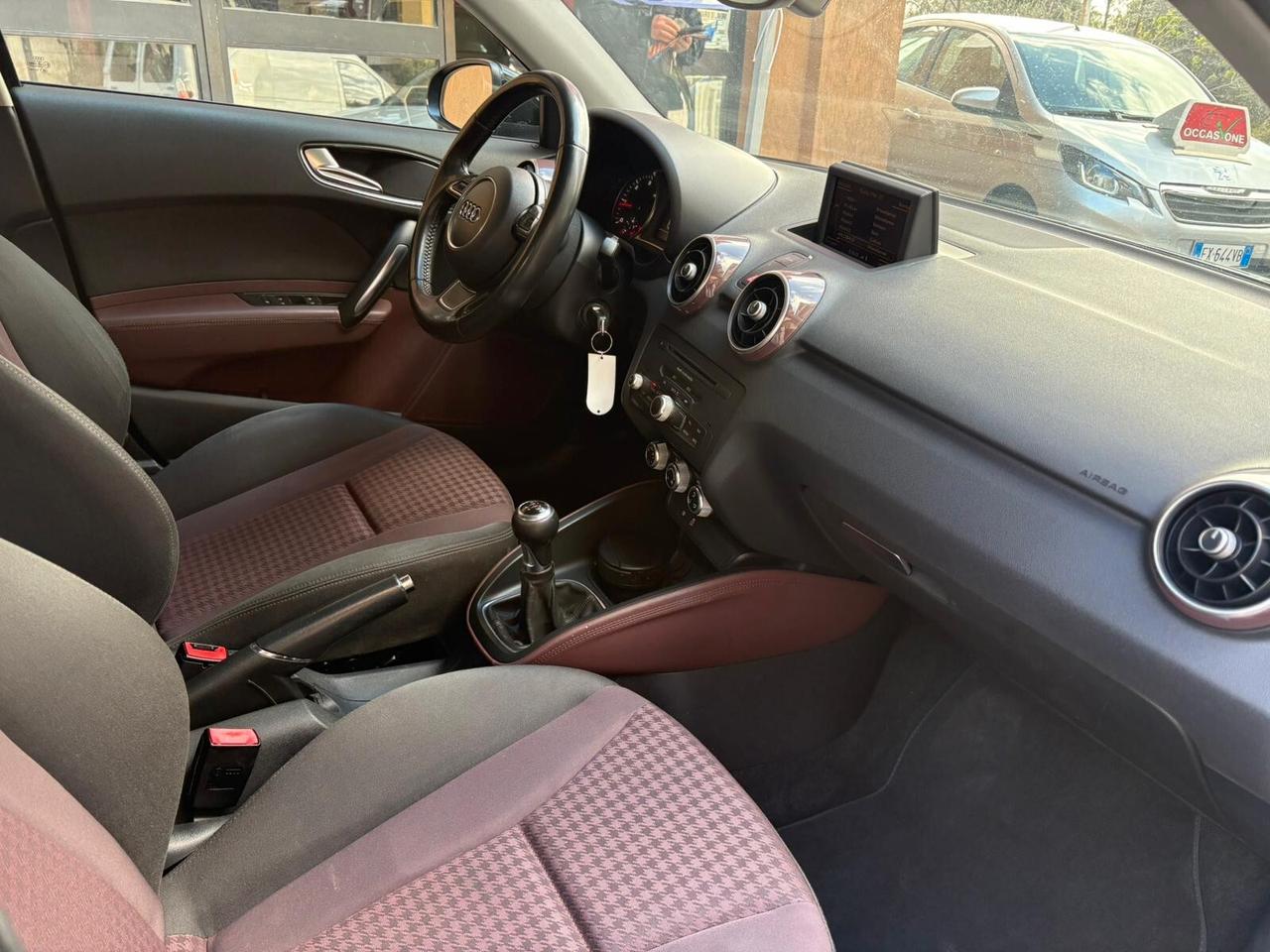 Audi A1 SPB 1.6 TDI 105 CV S-LINE