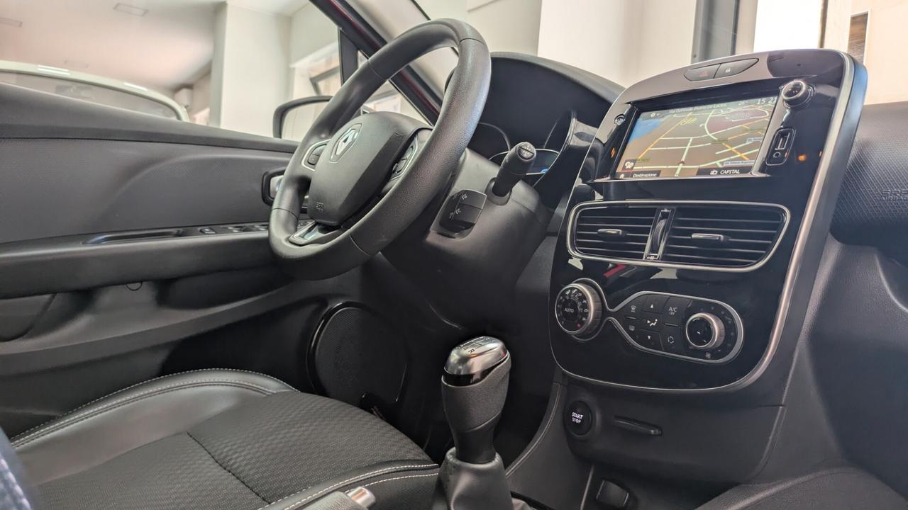 Renault Clio TCe 12V 90 CV 5 porte Moschino Life