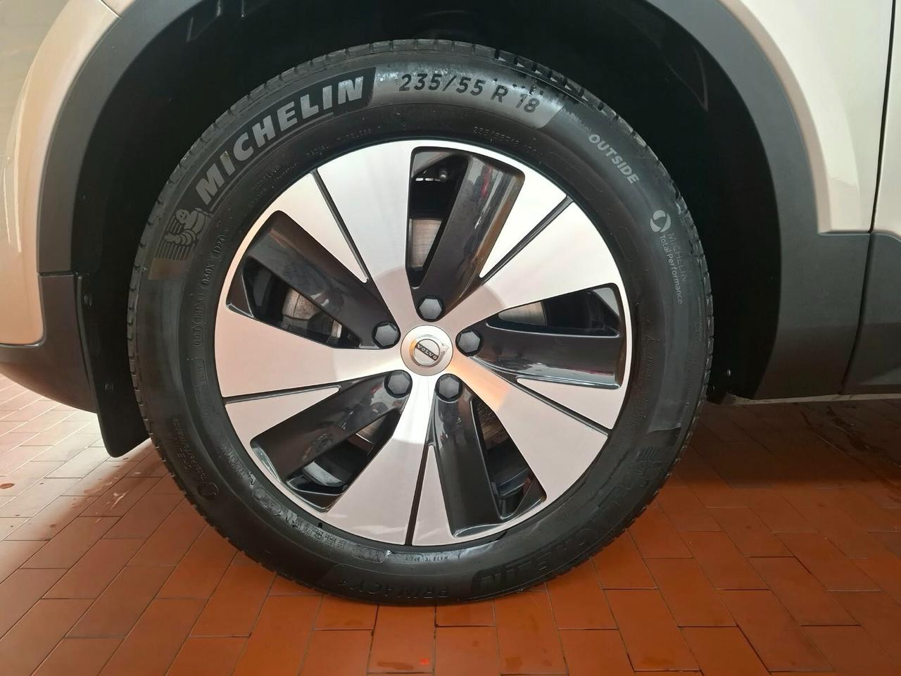 Volvo XC40 B3 automatico Ultimate Bright