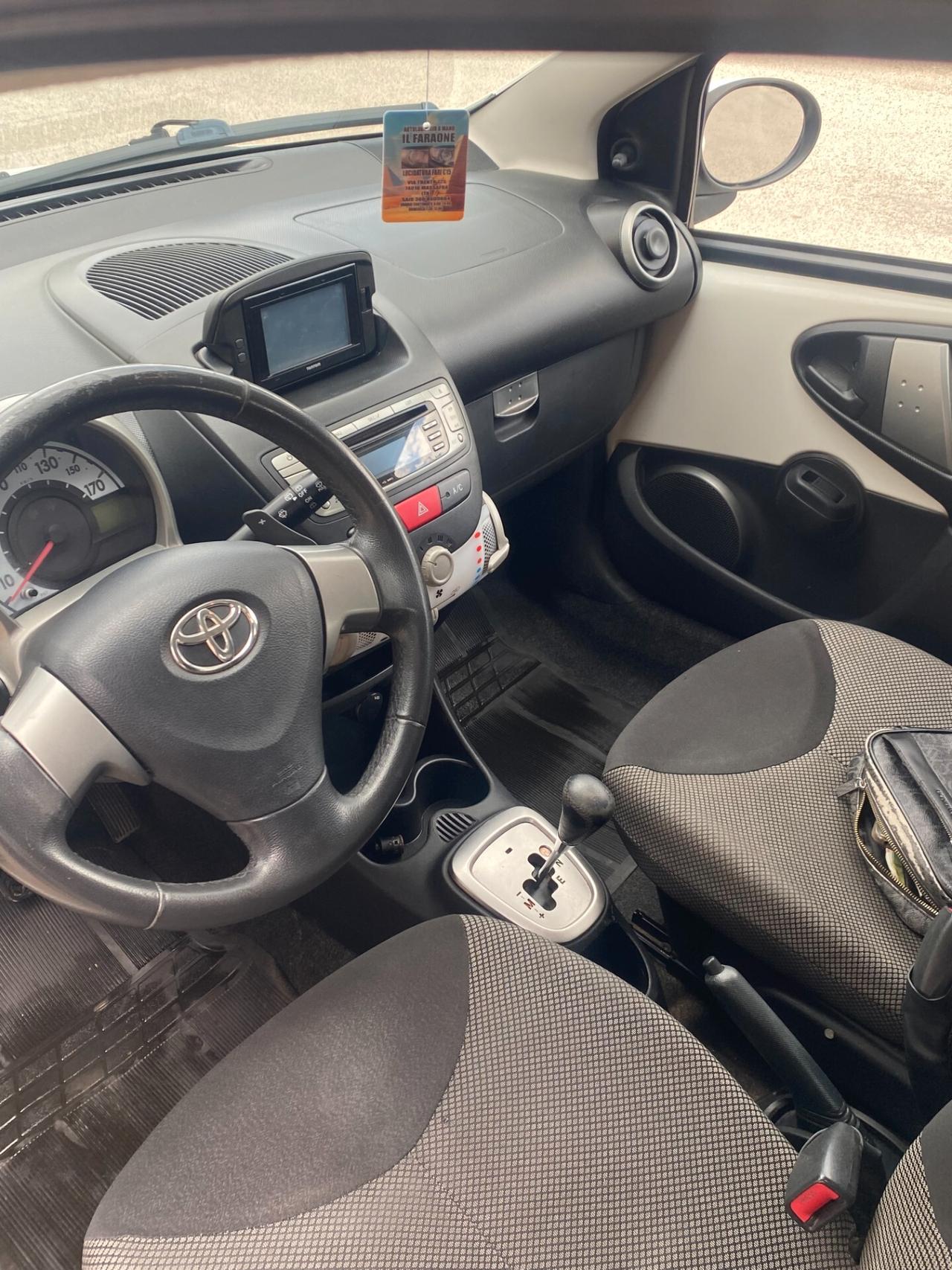 Toyota Aygo 1.0 12V 5 porte automatica/solo 120.000 km