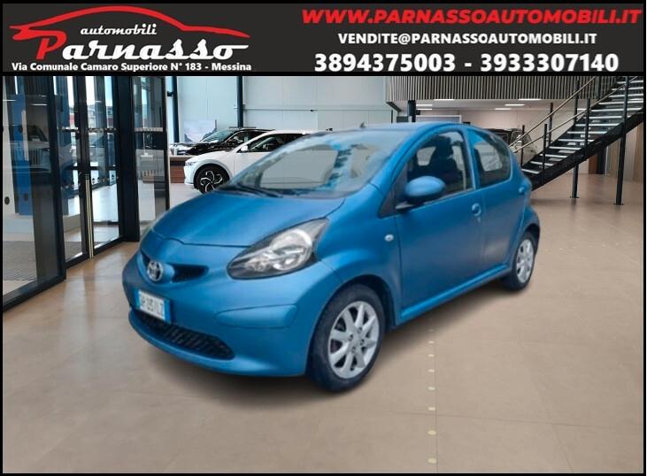 Toyota Aygo 1.0 12V VVT-i 5 porte Sol
