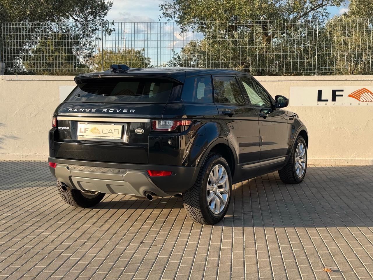 Land Rover Range Evoque 2.0 TD4 150 cv 5p. Pure