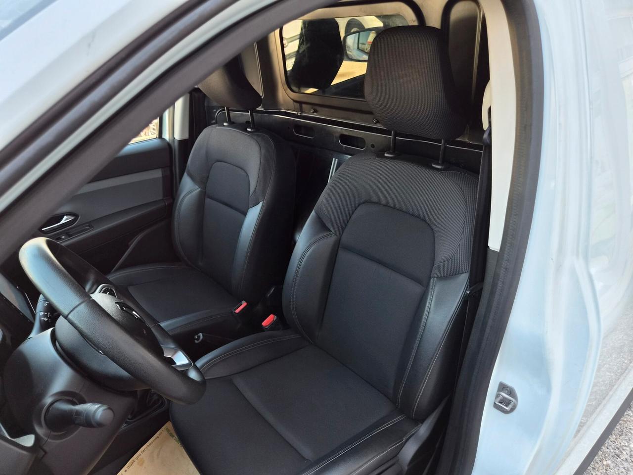 Renault Express 1.4 Blue dCi 95 Van