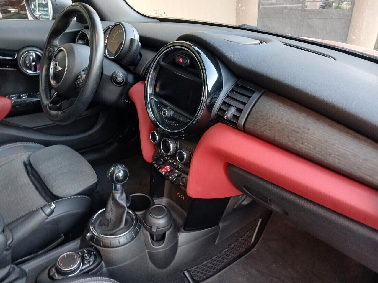Mini 1.5 Cooper D 5 porte