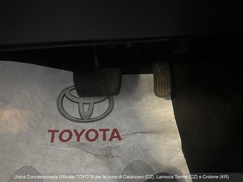 Toyota Yaris 1.5 Hybrid 5 porte Trend