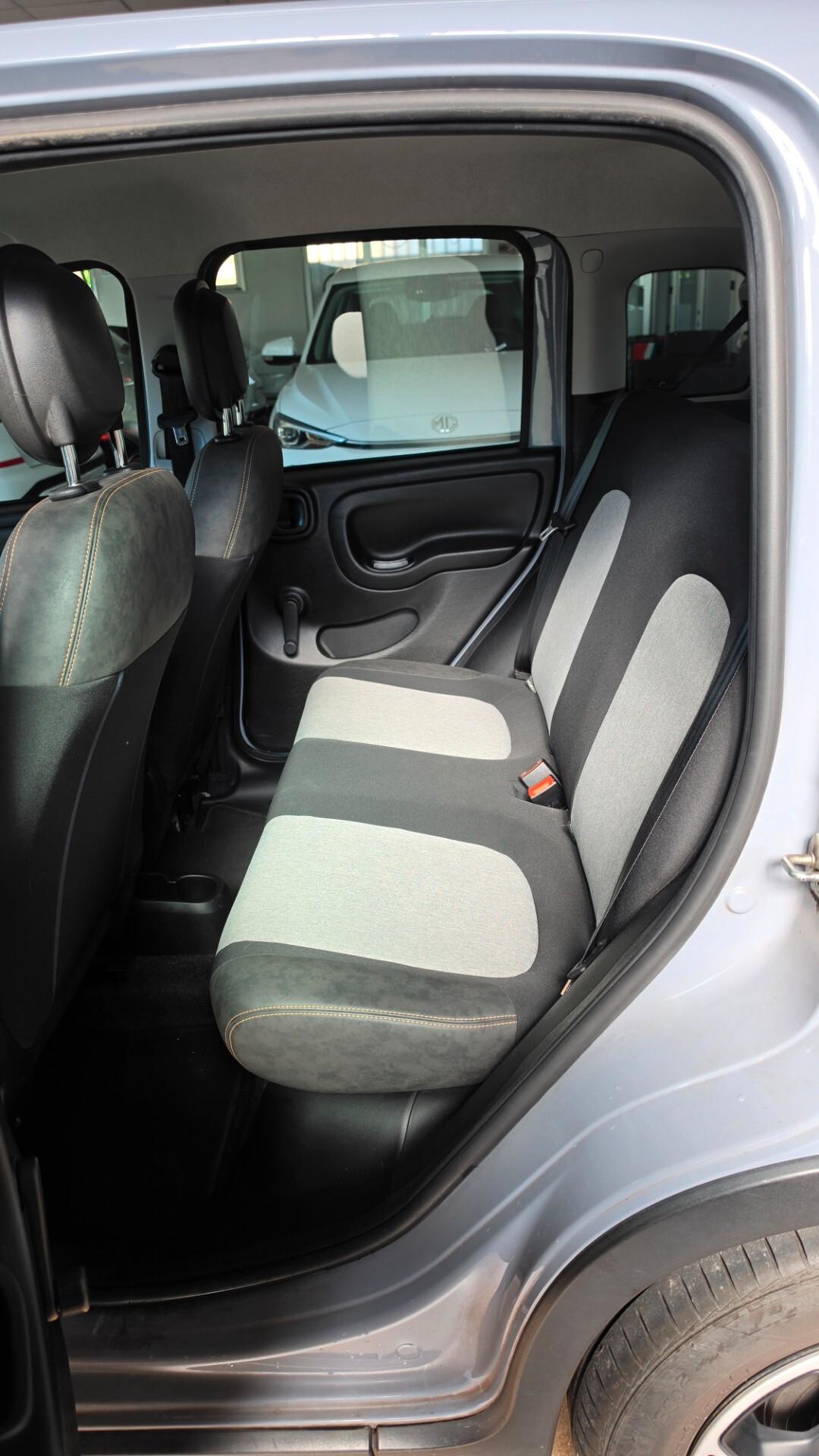 Fiat Panda 1.0 FireFly S&S Hybrid City Cross