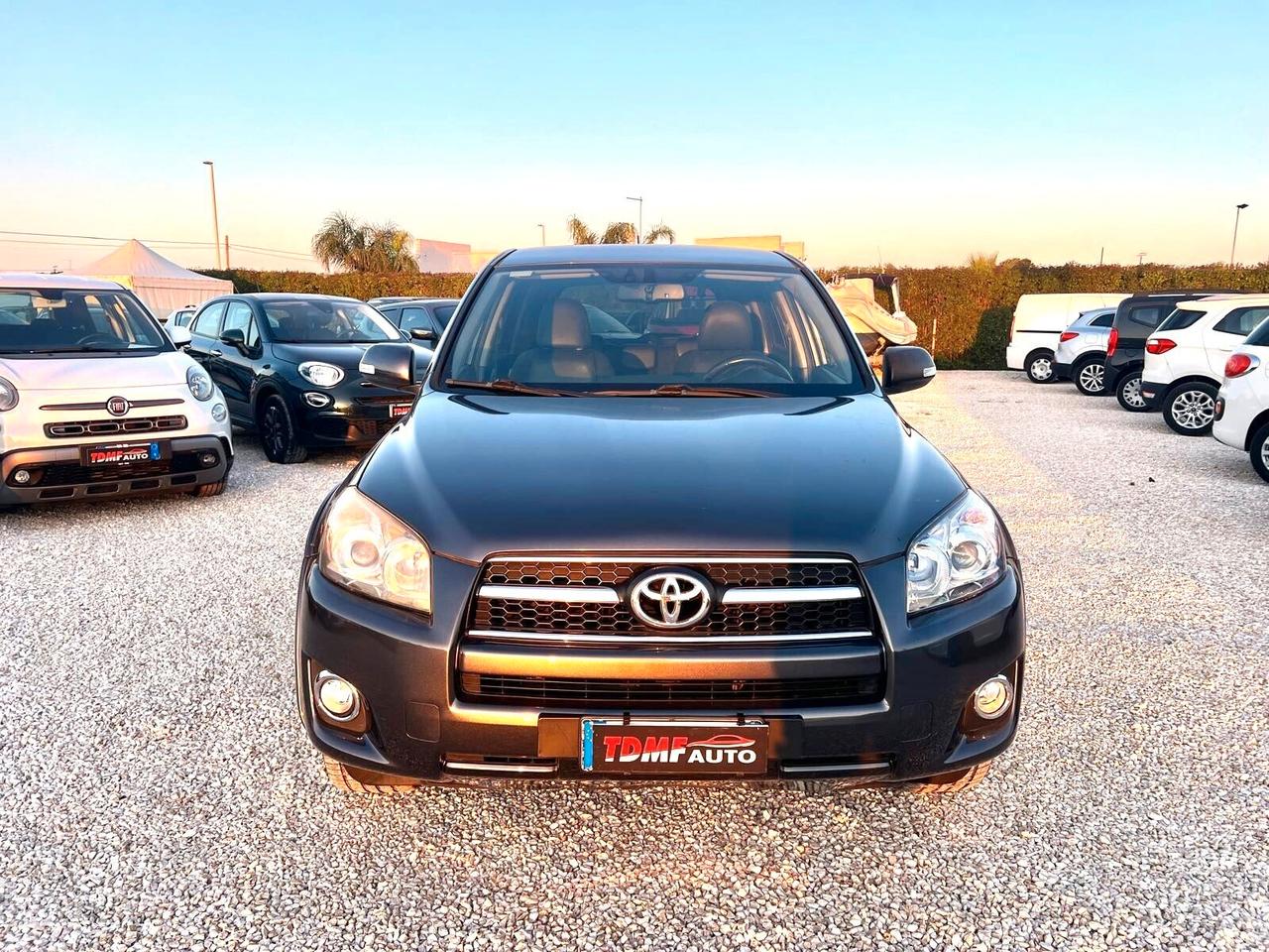 Toyota RAV 4 RAV4 2.2 D-4D 150 CV DPF Luxury