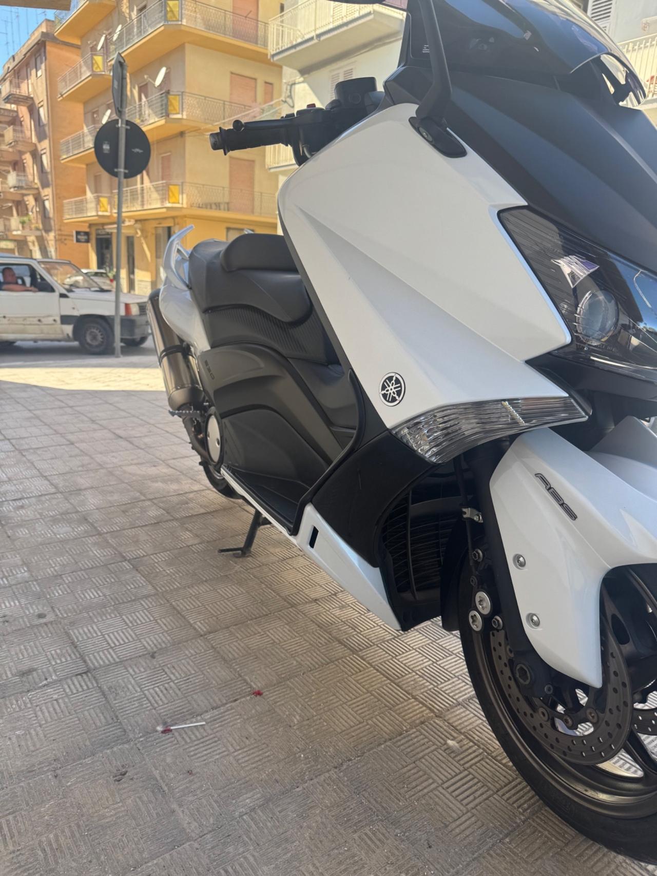 Yamaha TMAX 530