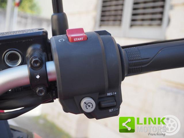 HONDA Africa Twin CRF 1100 L *UNIPRO*