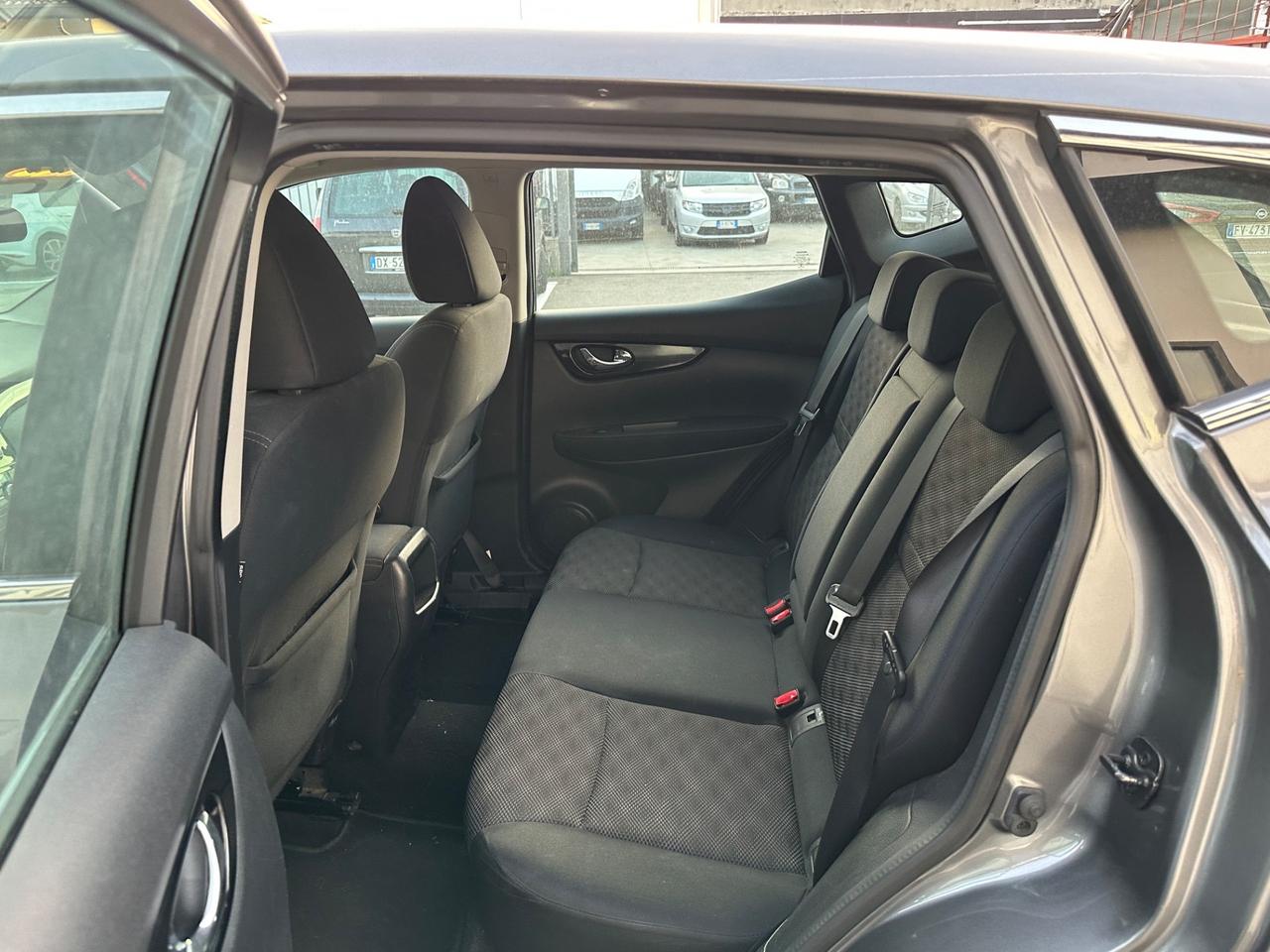 Nissan Qashqai 1.2 DIG-T Business