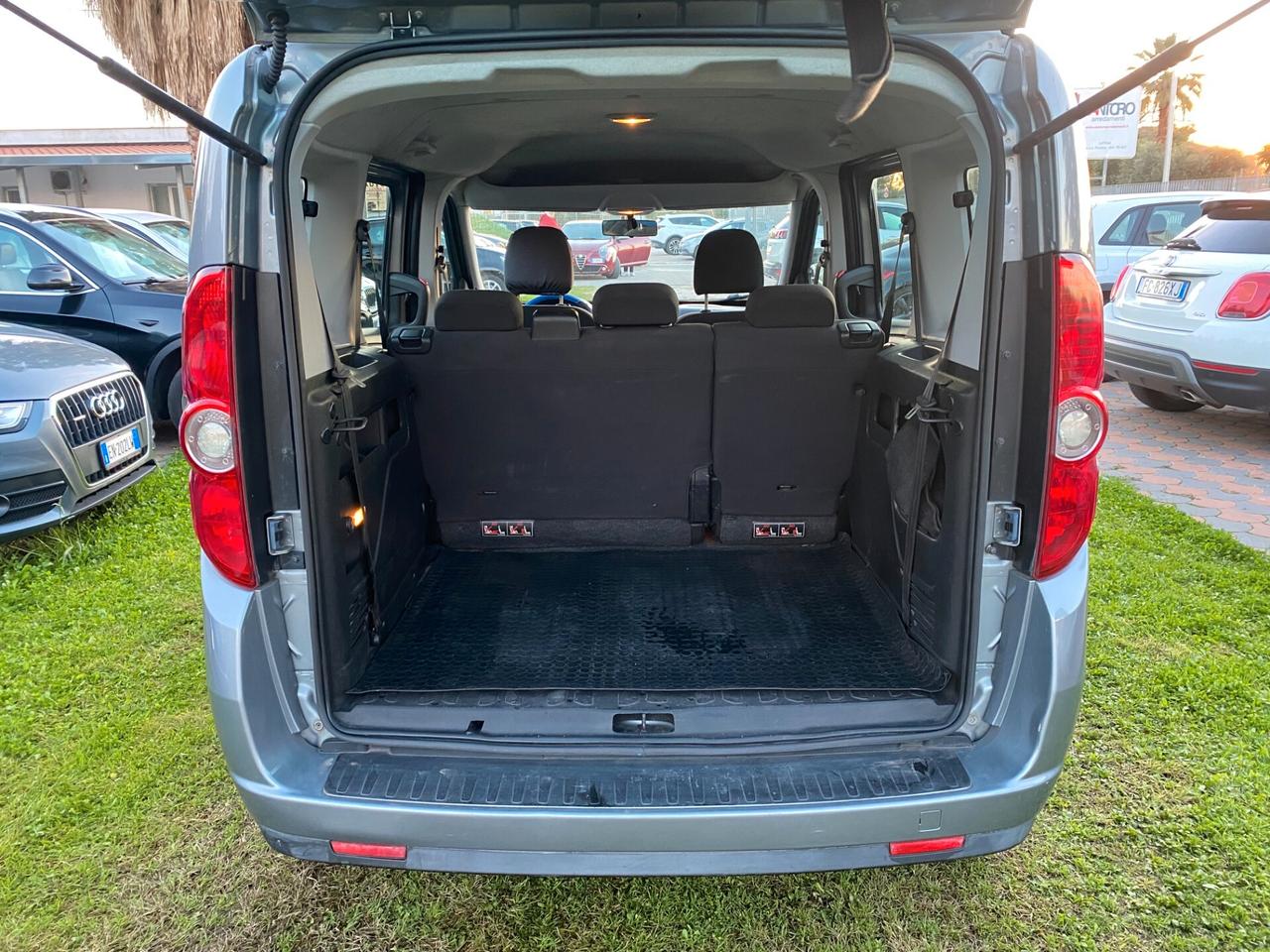 FIAT - Doblò - 2.0 Mjt 16V Emotion - 7 POSTI - NEOPATENTATI - FINANZIABILE