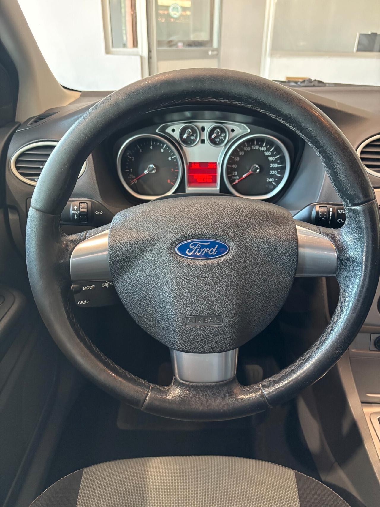 Ford Focus SW 2.0 Titanium145cv*GPL FINO 2030