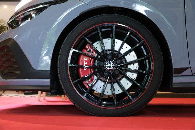 VOLKSWAGEN Golf GTI CLUBSPORT.2.0 GTI DSG.300CV.PERFORMANCE.AKRAPOVIC.