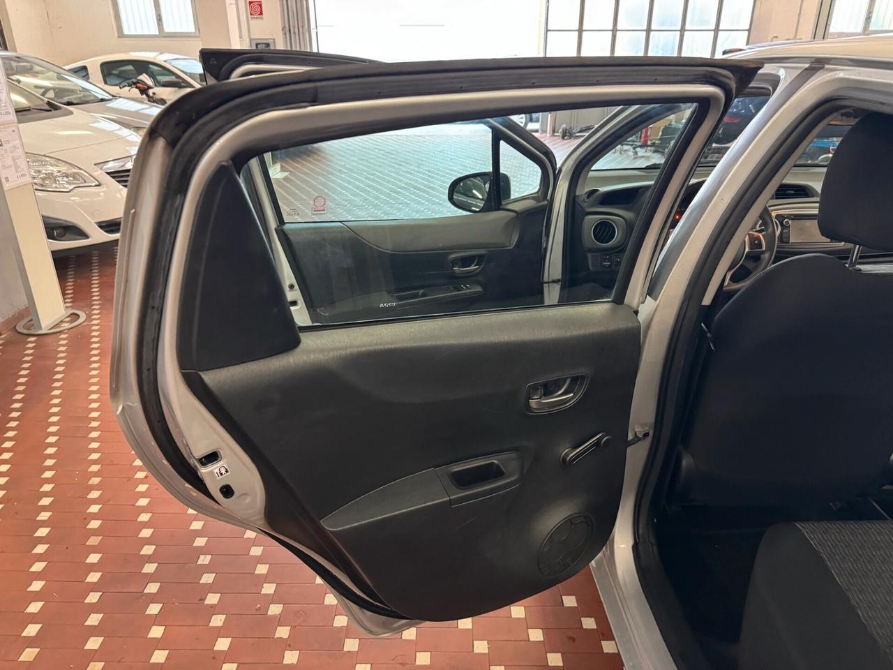 Toyota Yaris 1.0 5 porte Active - UNICO PROPRIETARIO