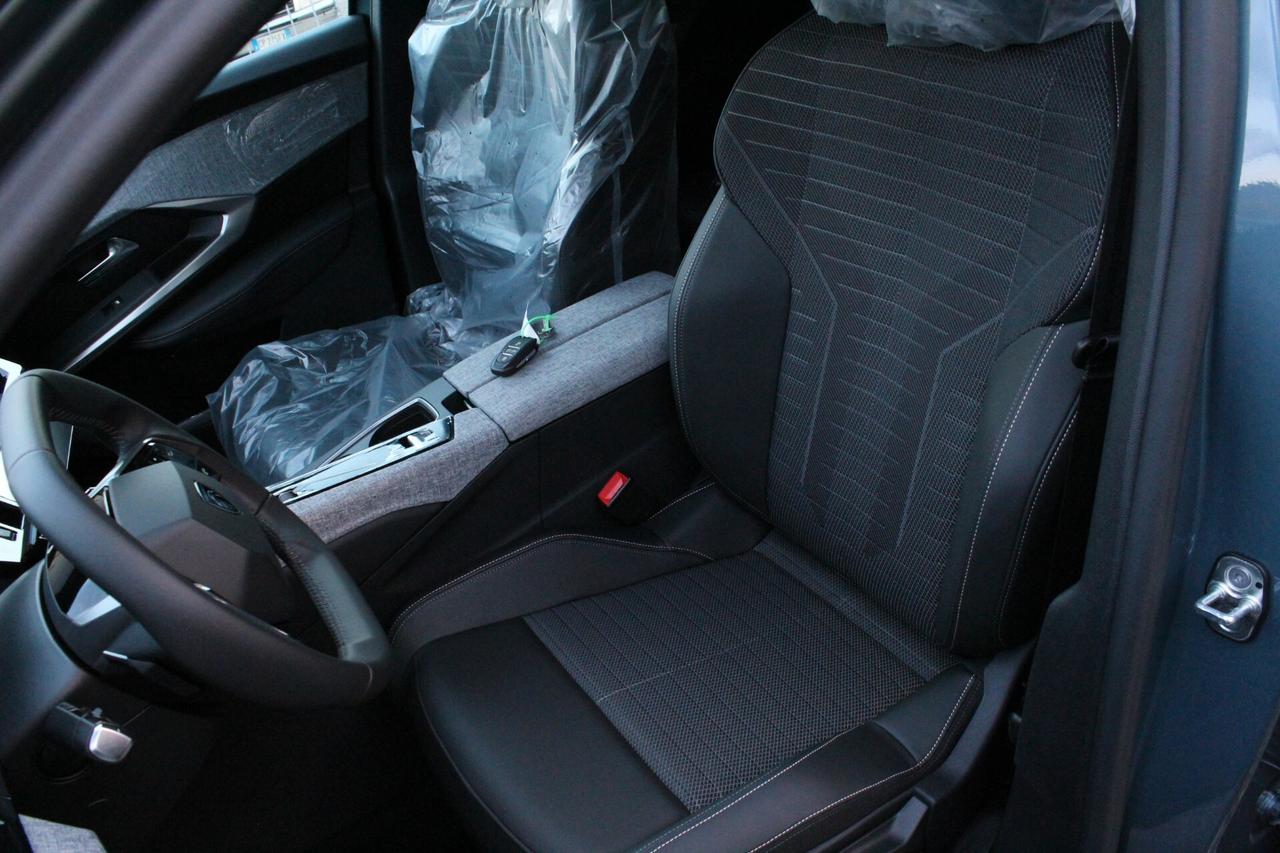 Peugeot 3008 Hybrid 145 e-DCS6 Allure