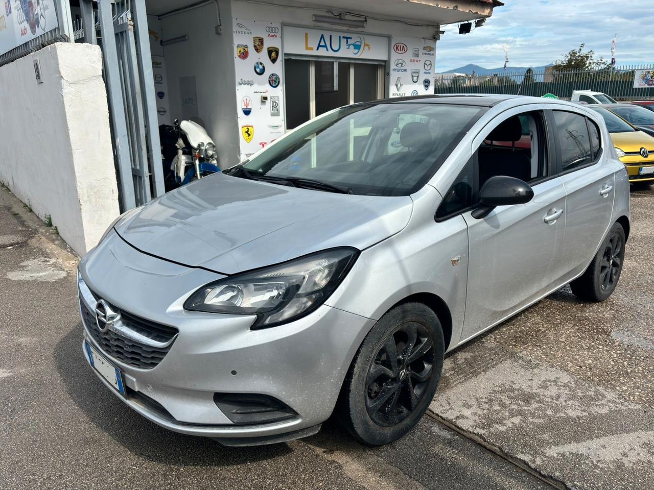 Opel Corsa 1.4 90CV GPL di serie