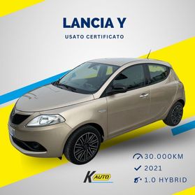 Lancia Ypsilon 1.0 Hybrid ok neo patentati