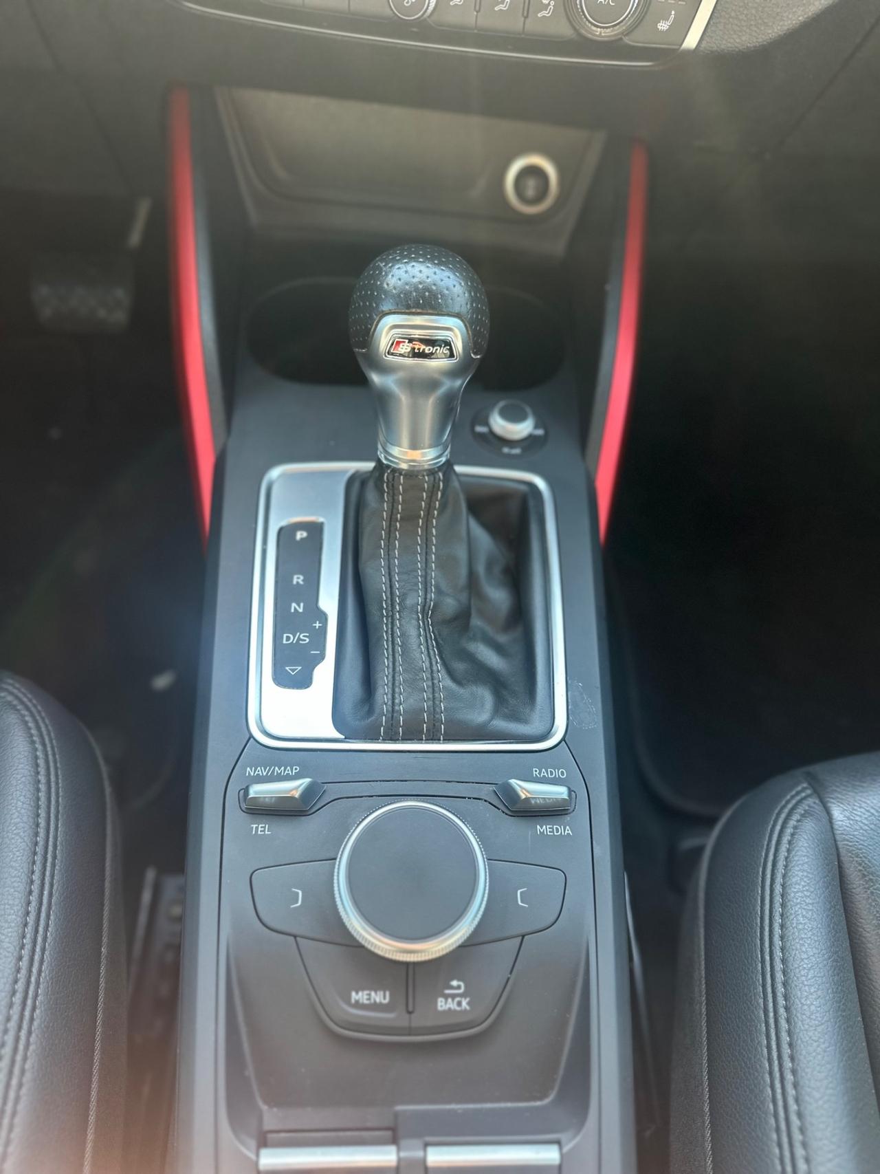 Audi Q2 30 TDI S line Edition