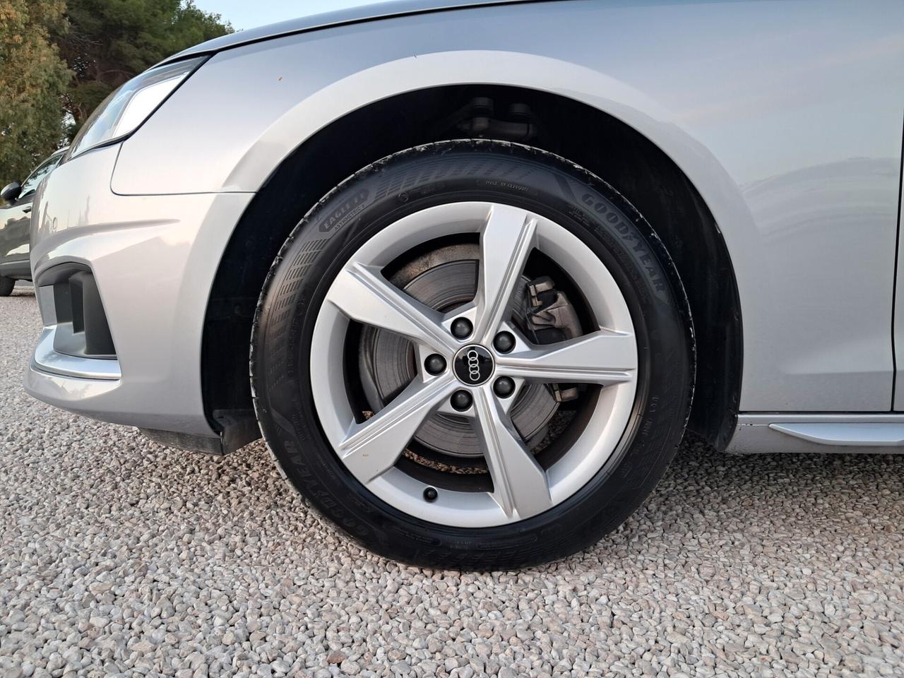 Audi A4 35 TDI * VIRTUAL-LED-NAVY*RADAR