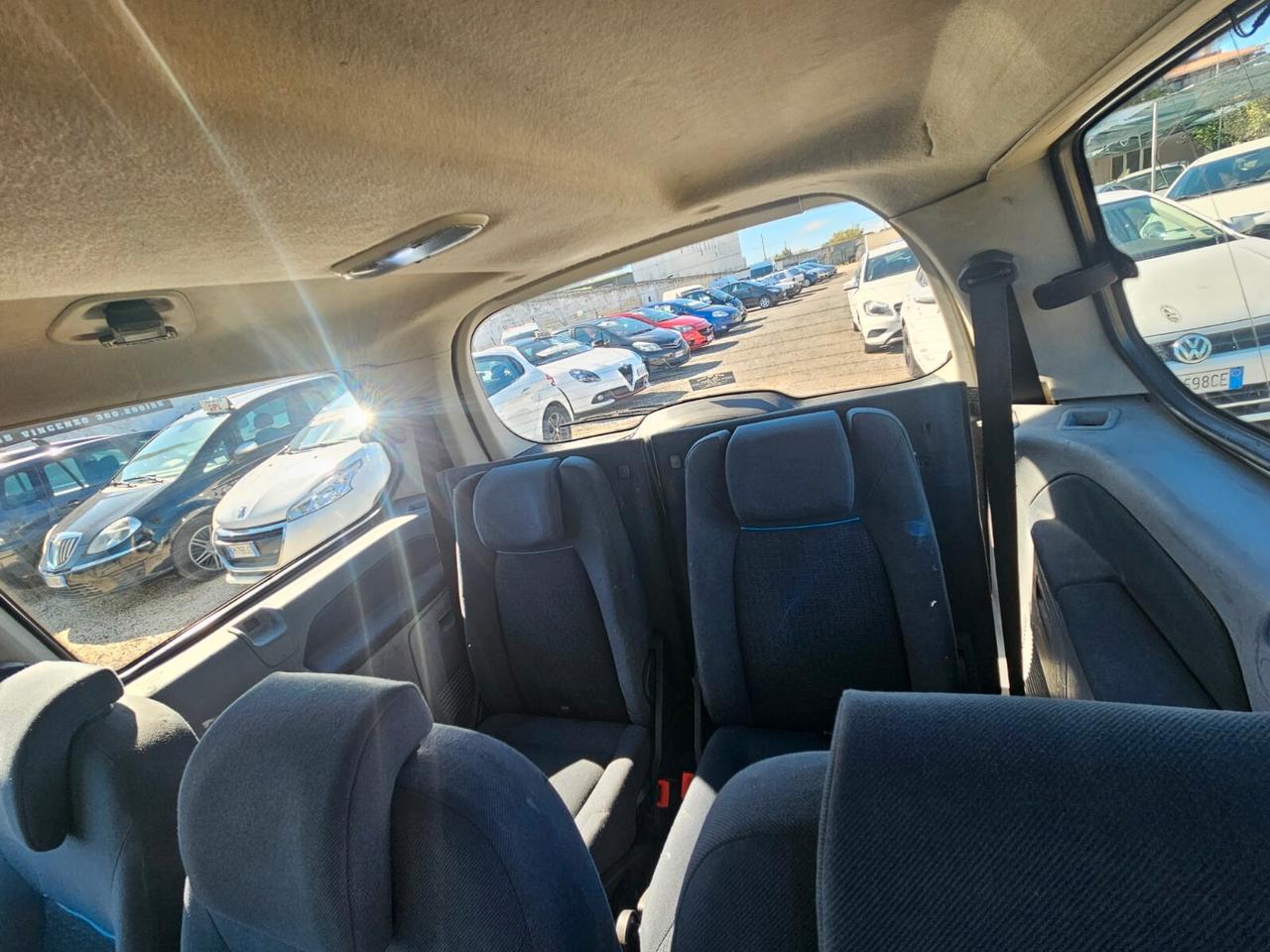 Ford Galaxy 1.8 TDCi 125 CV 7 POSTI