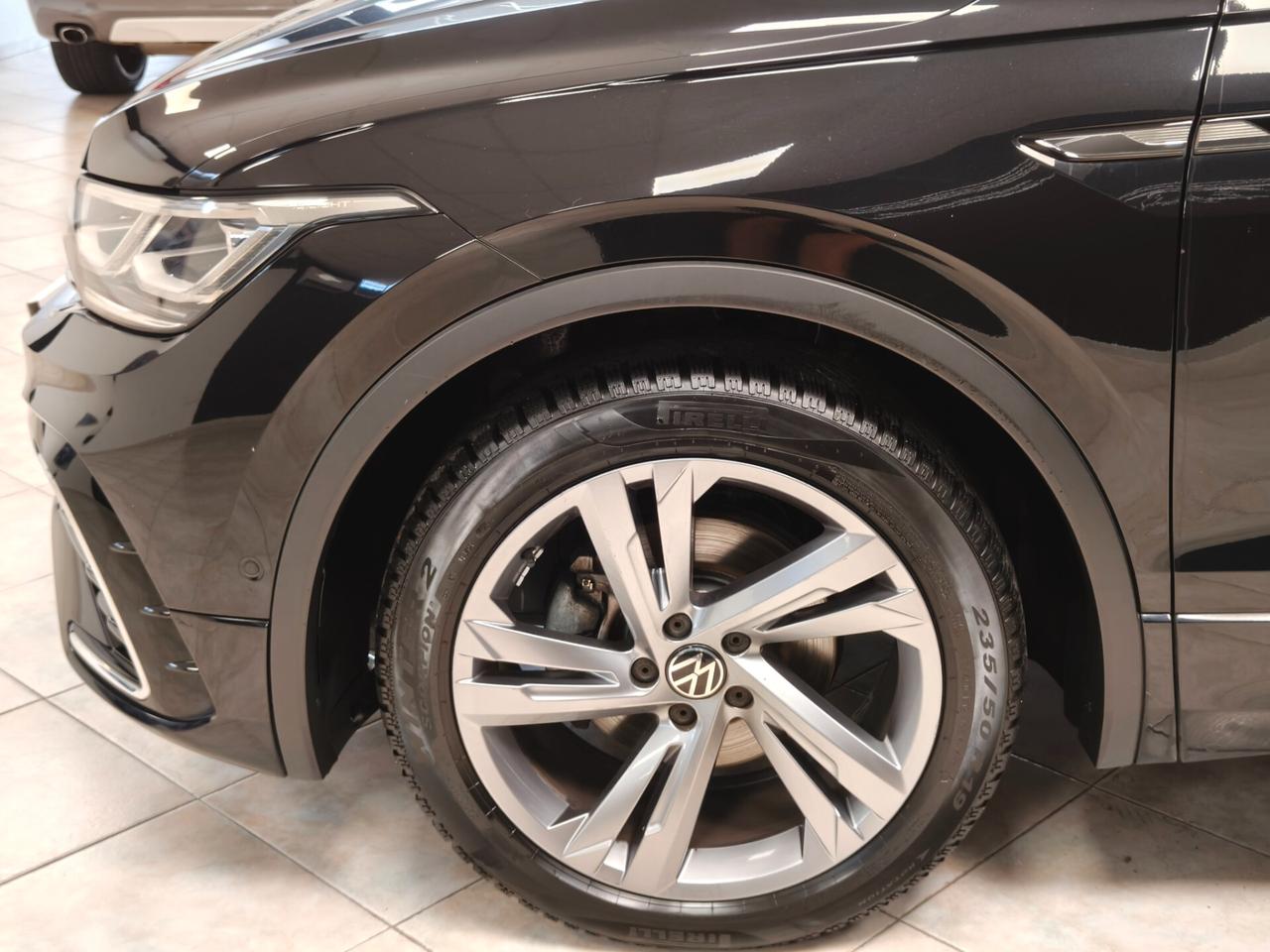Volkswagen Tiguan 2.0 TDI 150 CV SCR DSG R-Line
