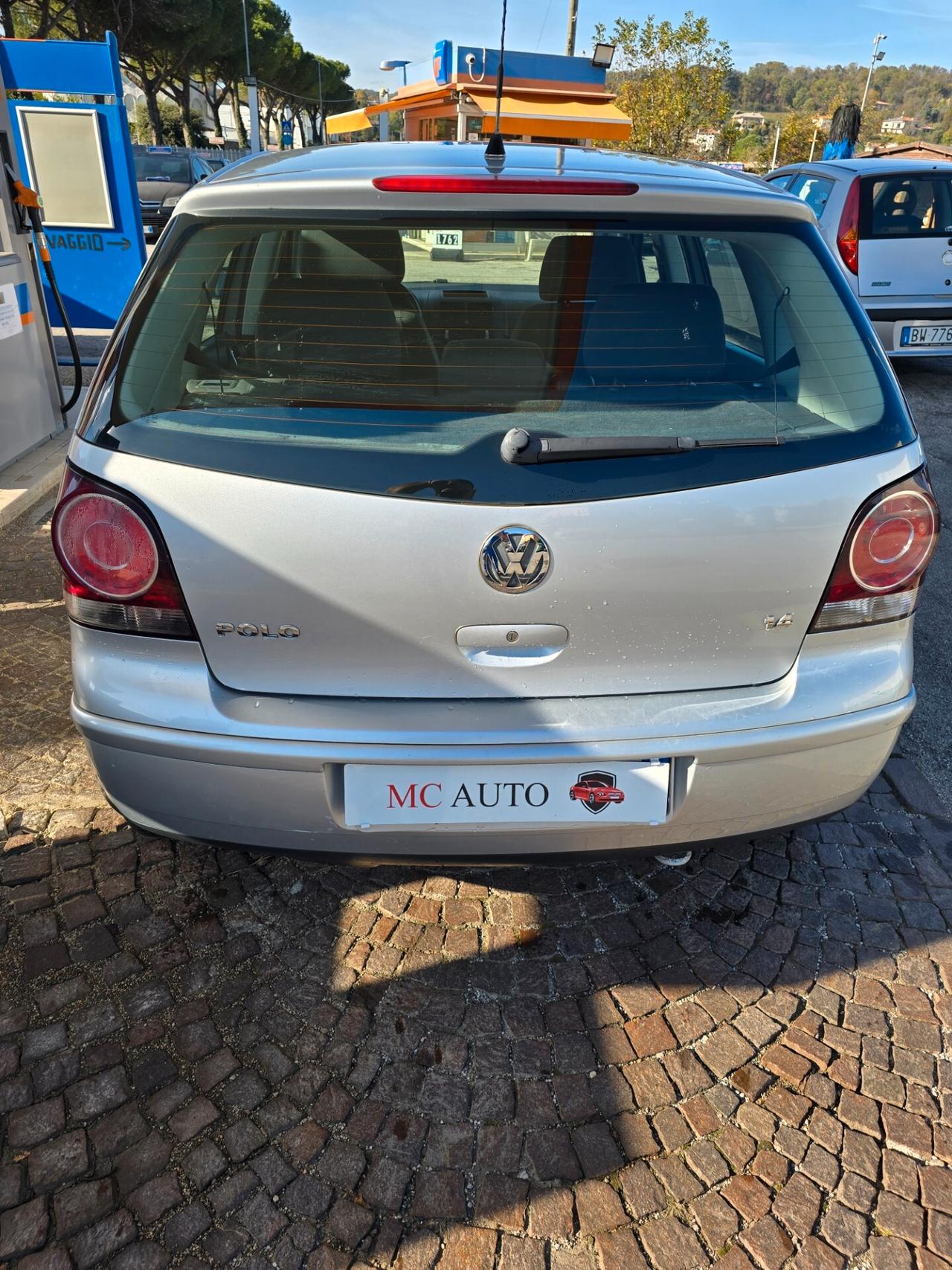 Volkswagen Polo 1.4/80CV 16V 5p. Con 160.000km