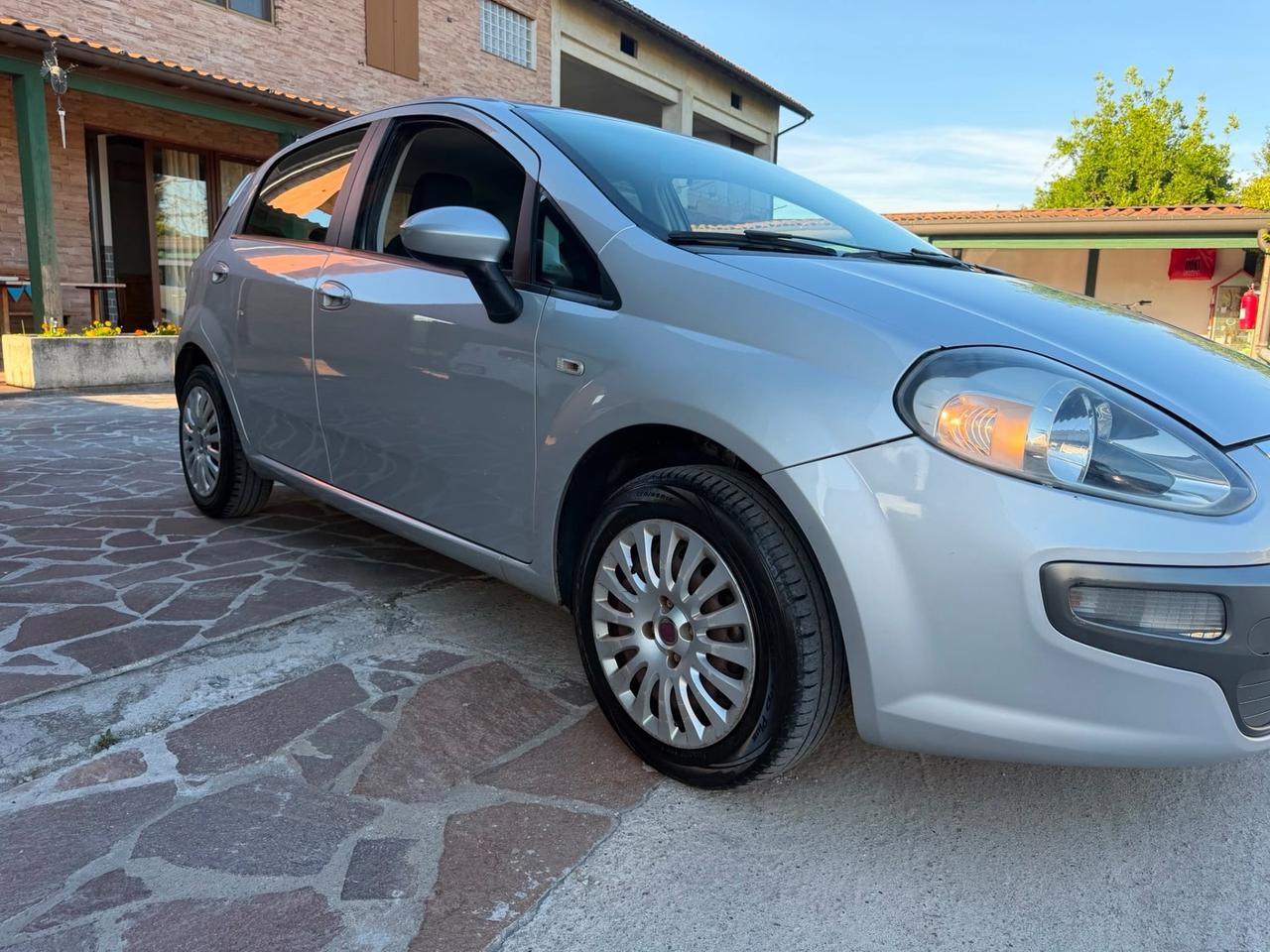 Fiat Punto 1.2 5 porte dynamic neopatentati