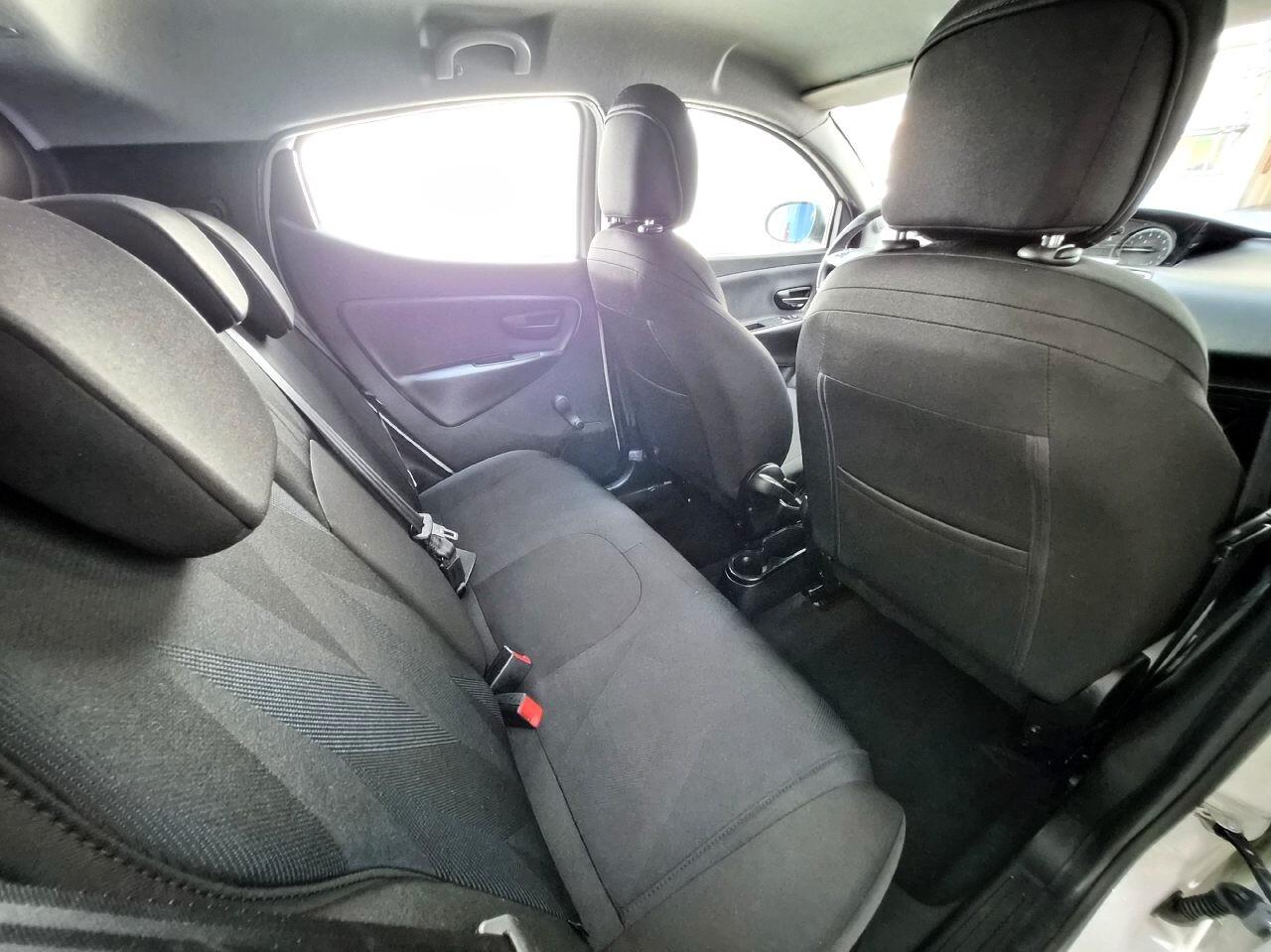 Lancia Ypsilon 1.2 GPL Gold