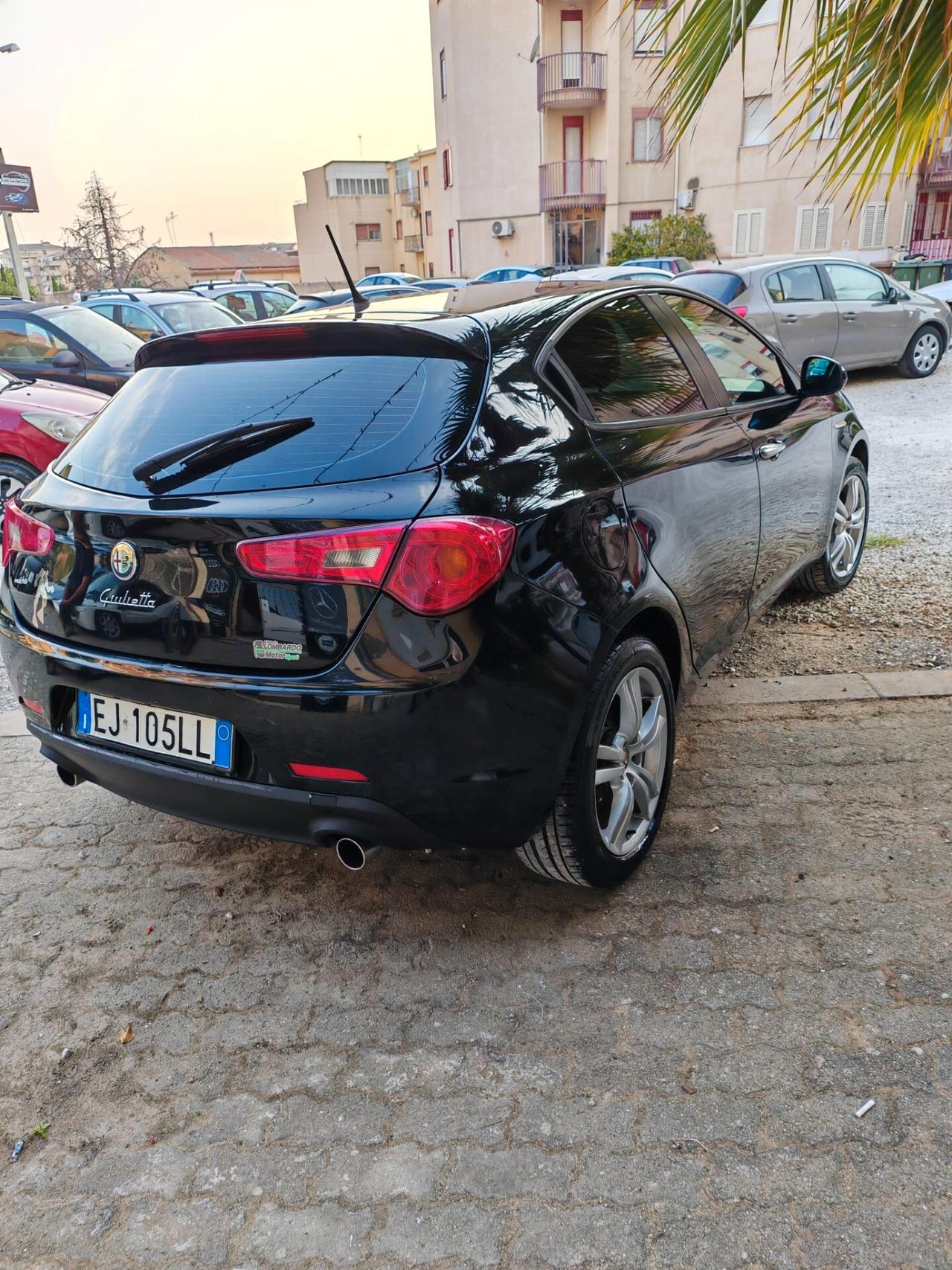 Alfa Romeo Giulietta 2.0 JTDm-2 140 CV Distinctive