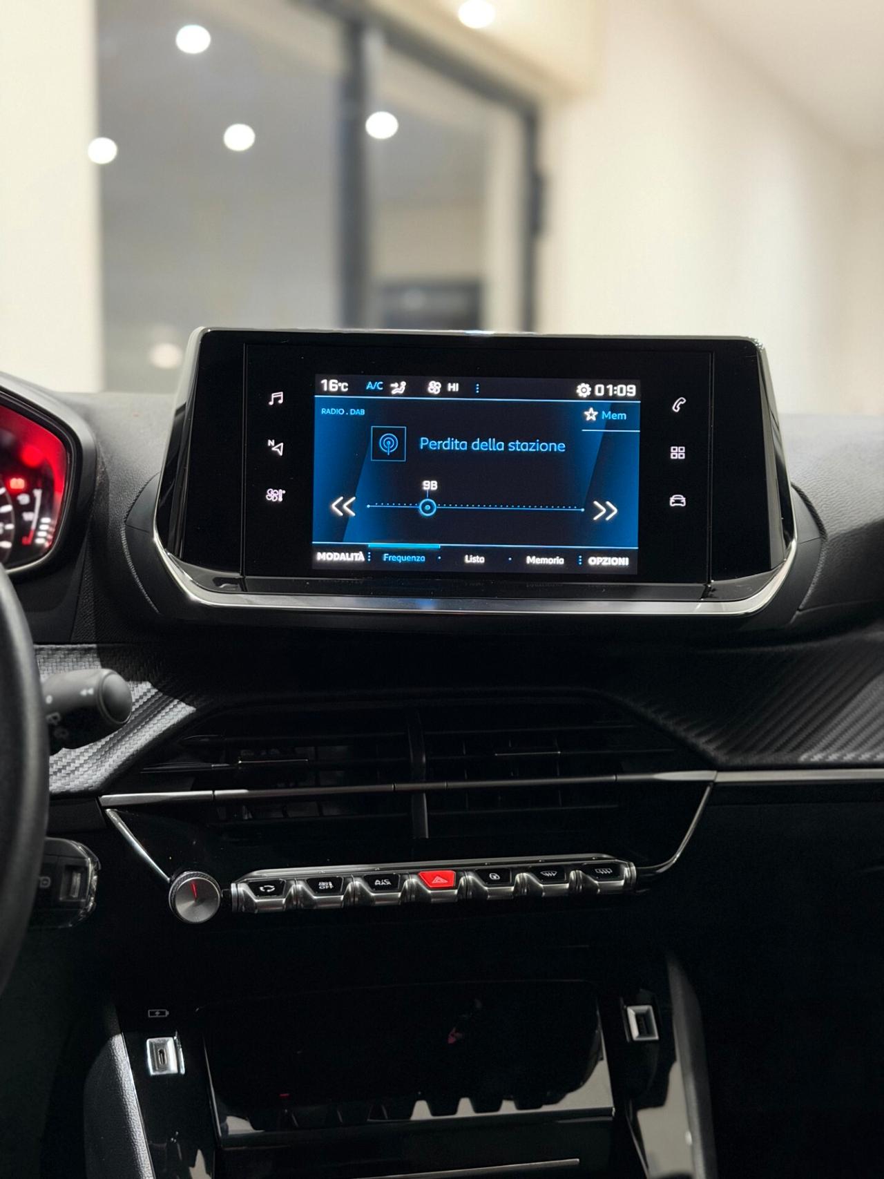 Peugeot 208 PureTech 100 Stop&Start EAT8 5 porte Allure