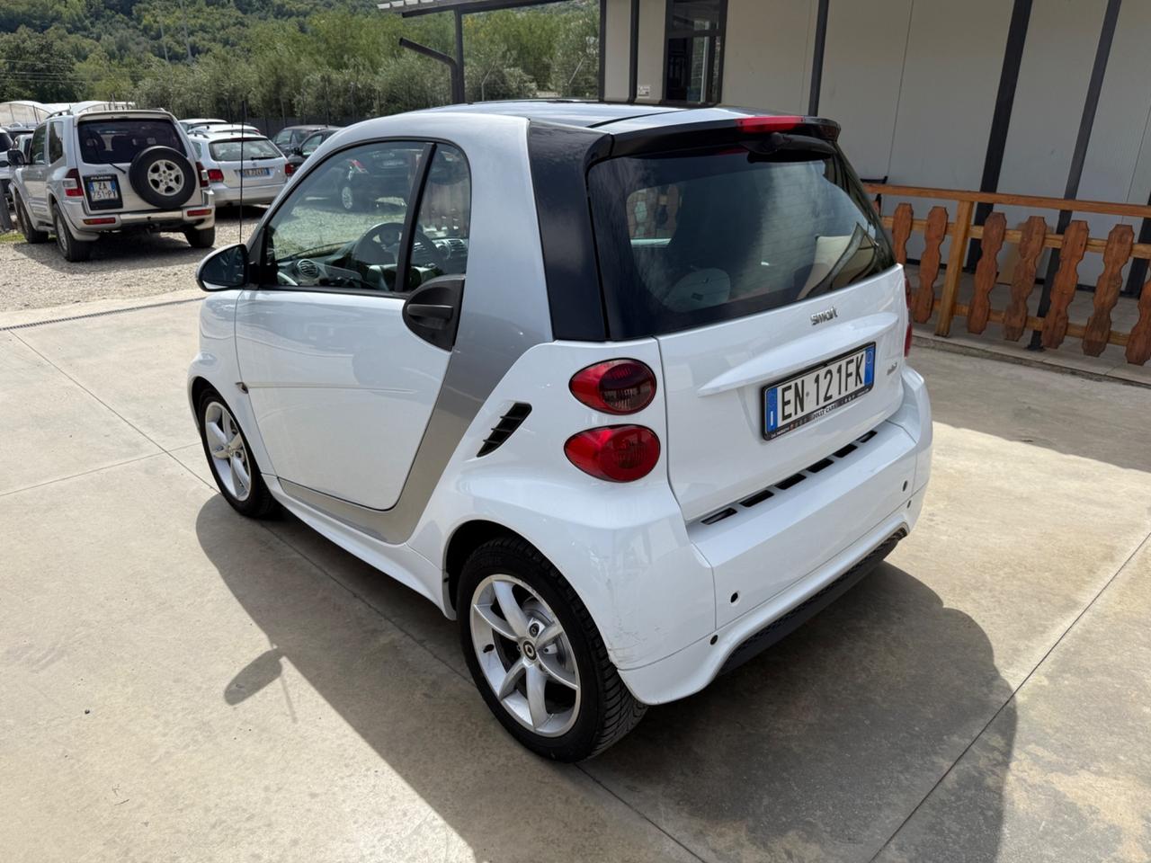 Smart ForTwo 1000 52 kW MHD coupé pulse