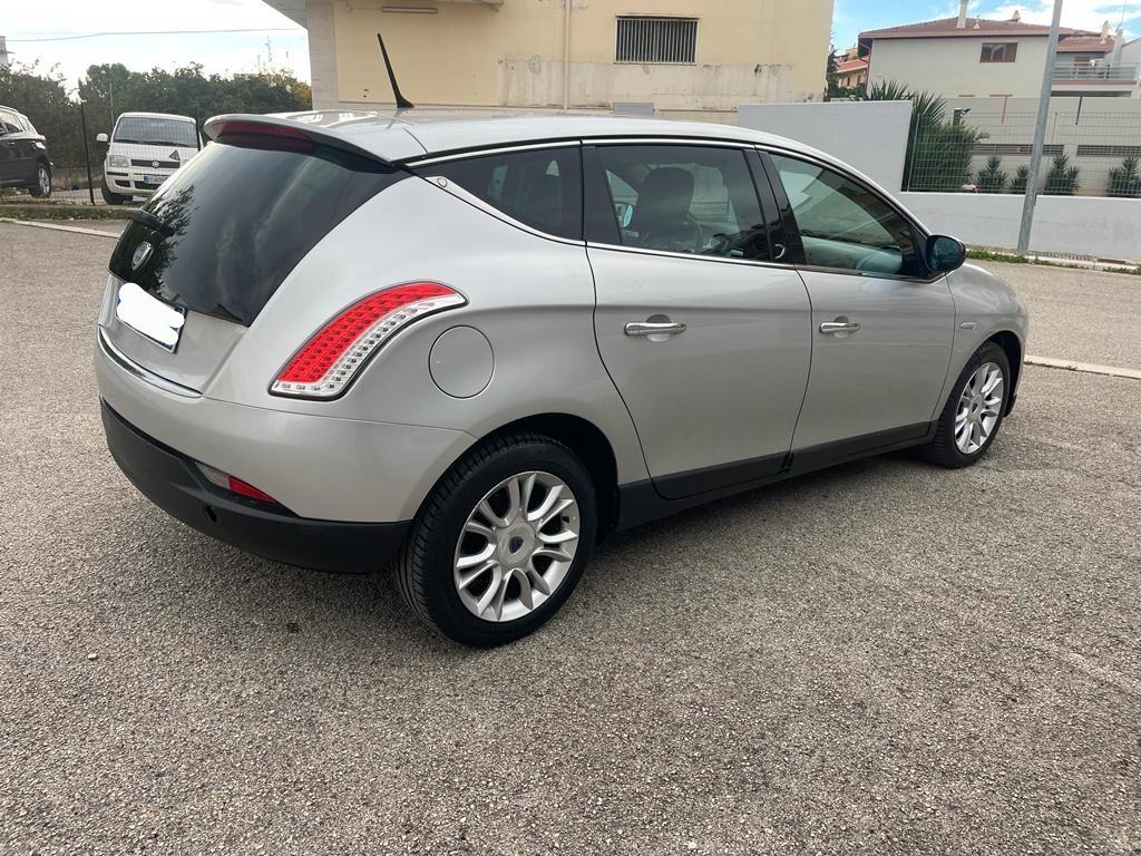 Lancia Delta 1.6 MJT DPF Gold