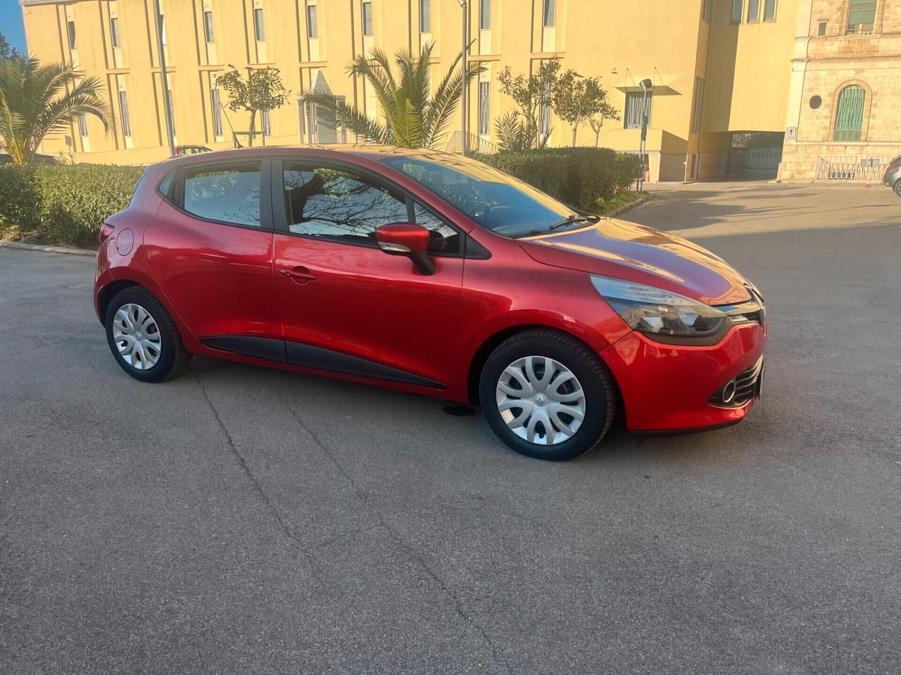 Renault Clio 1.5 dCi 8V 75CV 5 p. NeoPatentati