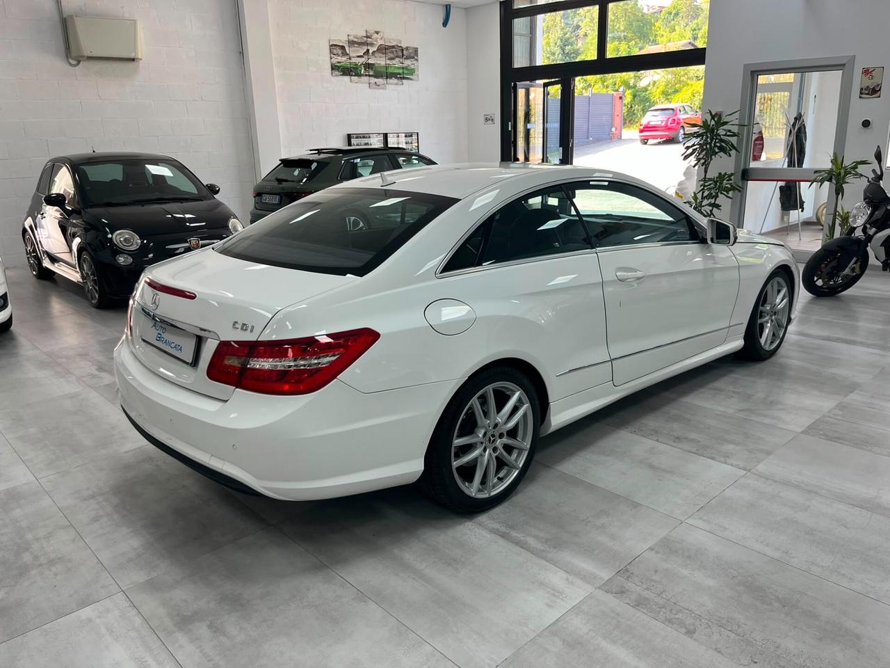 Mercedes-Benz E 220 Coupe cdi