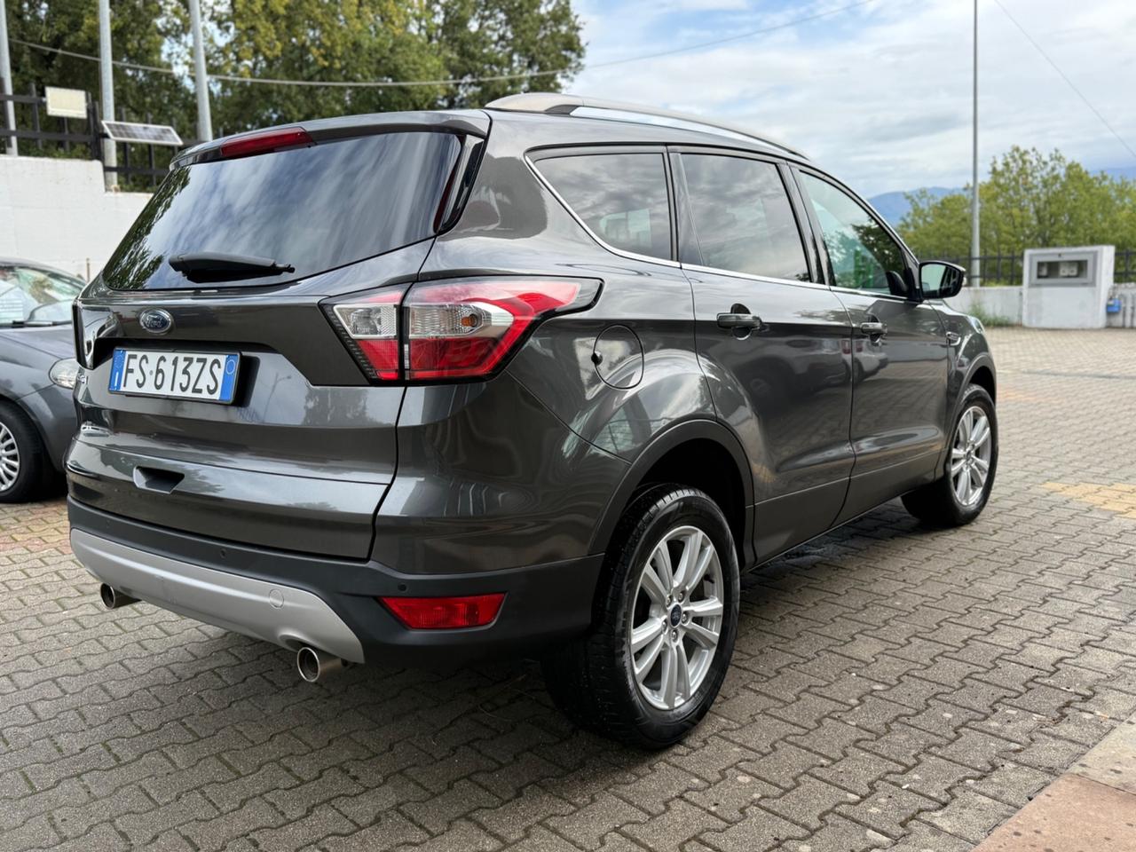 Ford Kuga 2.0 TDCI 120 CV S&S 2WD Powershift Titanium
