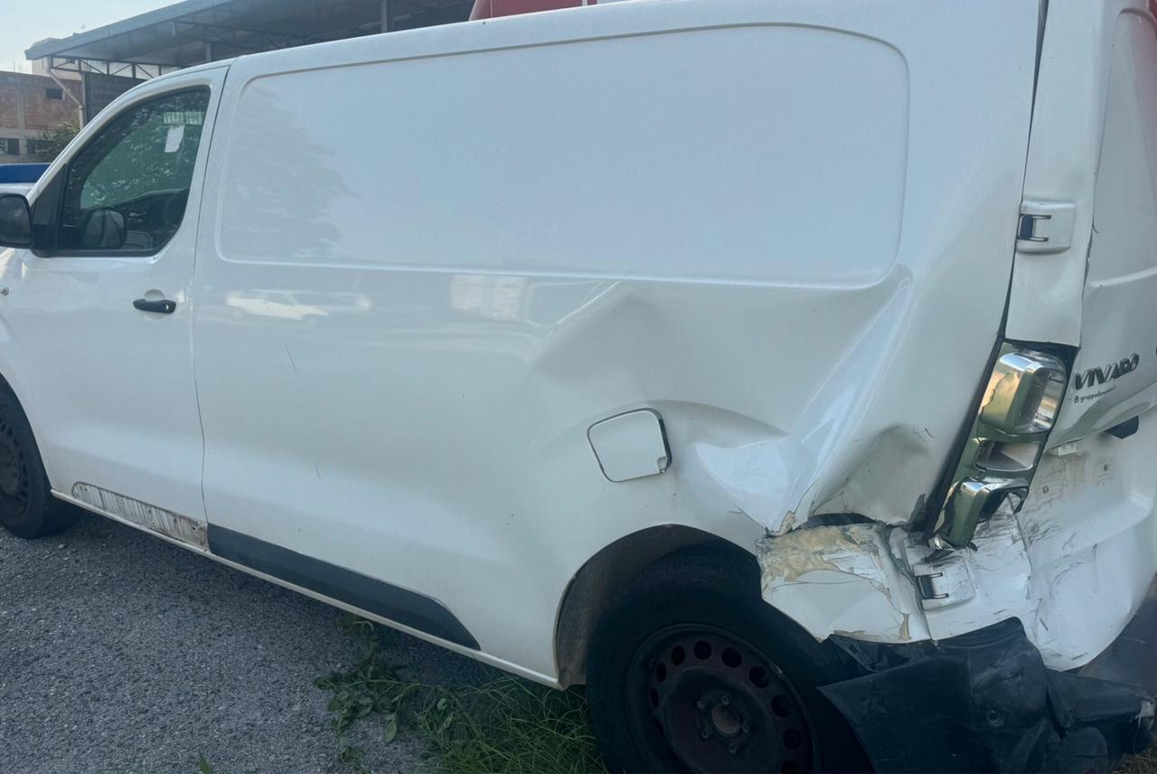 Opel Vivaro 1.5 Diesel SINISTRATO/FUSO