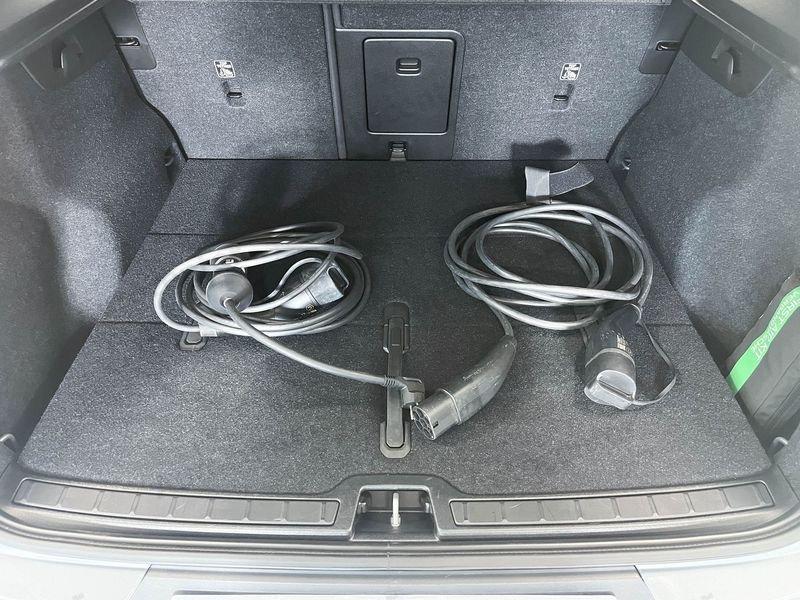 Volvo XC40 PURE ELECTRIC SINGLE MOTOR FWD PLUS