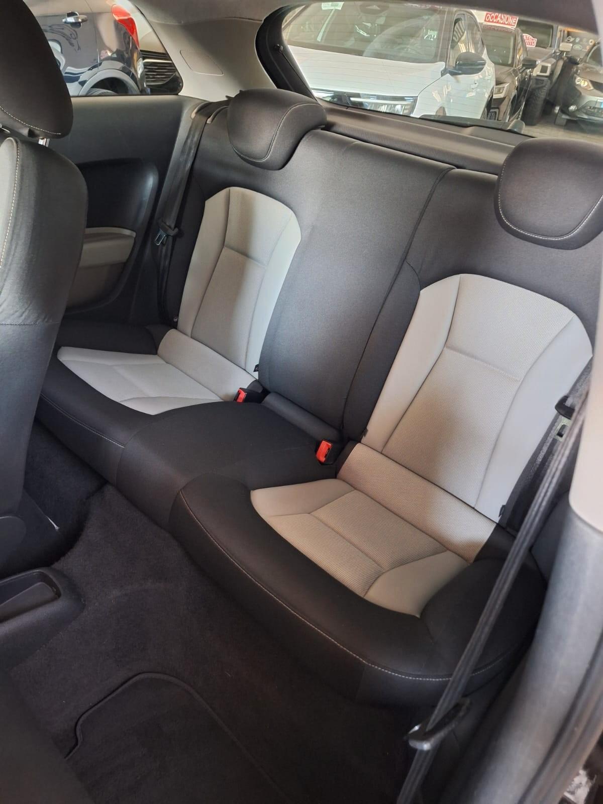 Audi A1 1.6 TDI Ambition 2012