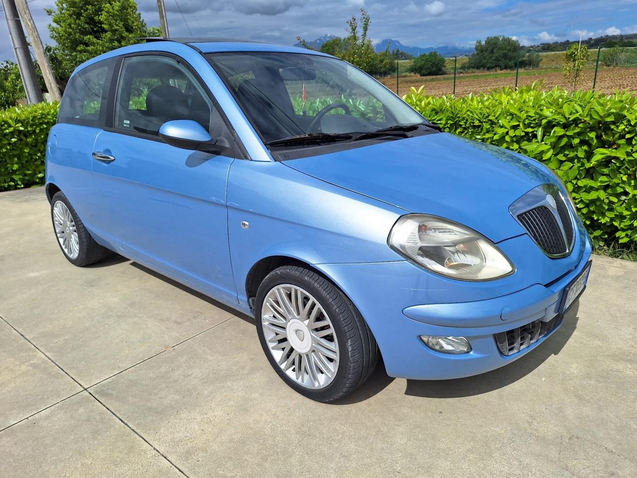 Lancia YPSILON 1.2 Con Soli 109.000 KM.