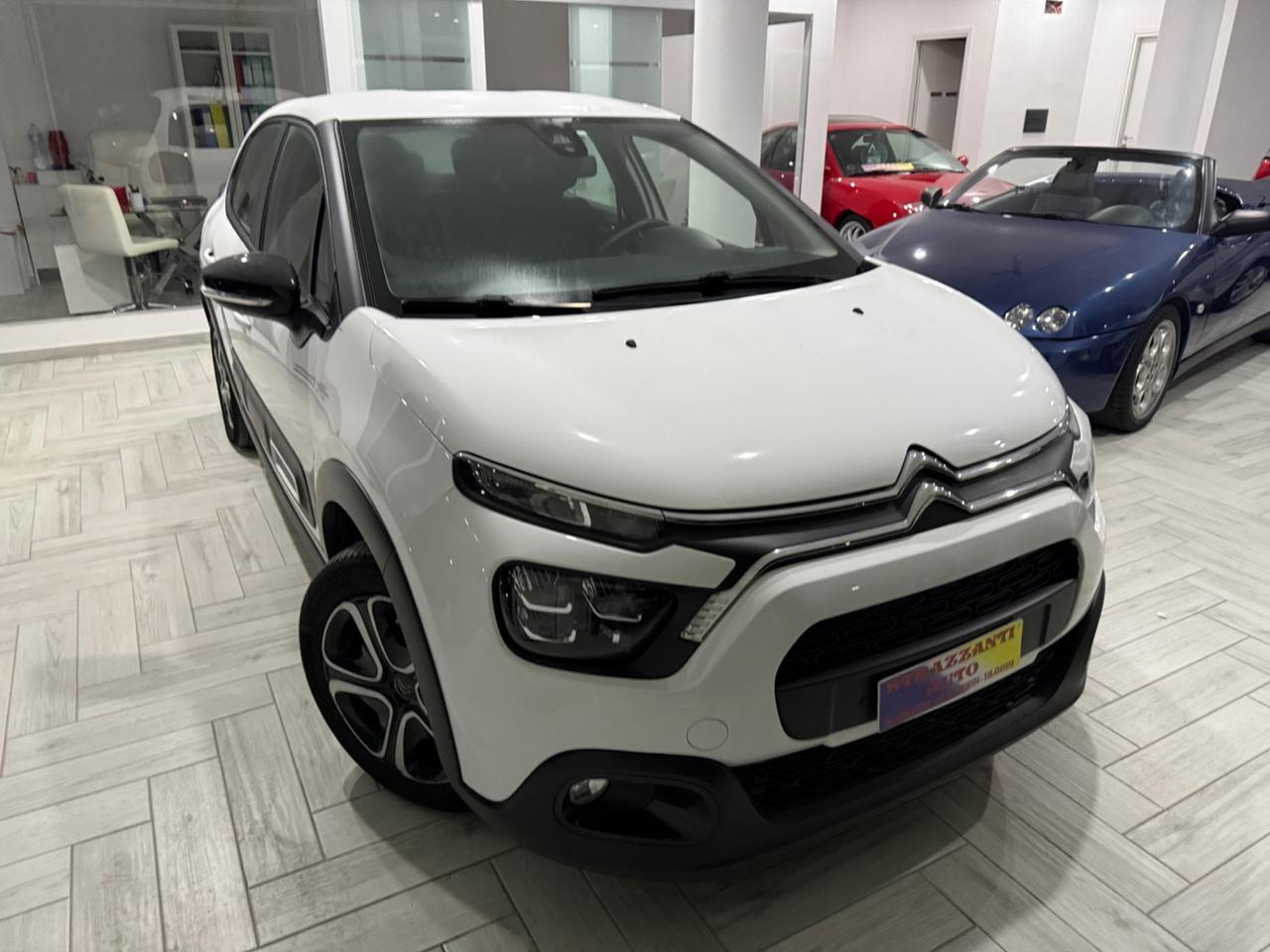 Citroen C3 BlueHDi 100cv SHINE AIRBUMP/FULL LED2022