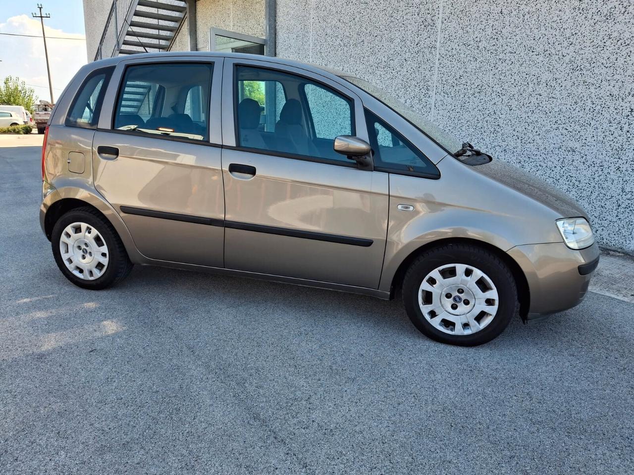 Fiat Idea 1.3 Multijet 16V 70 CV BlackEnergy
