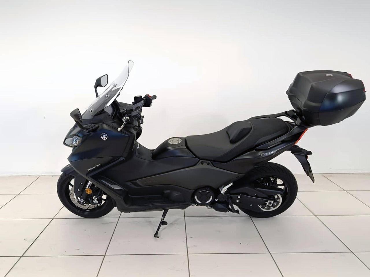YAMAHA T-Max 560