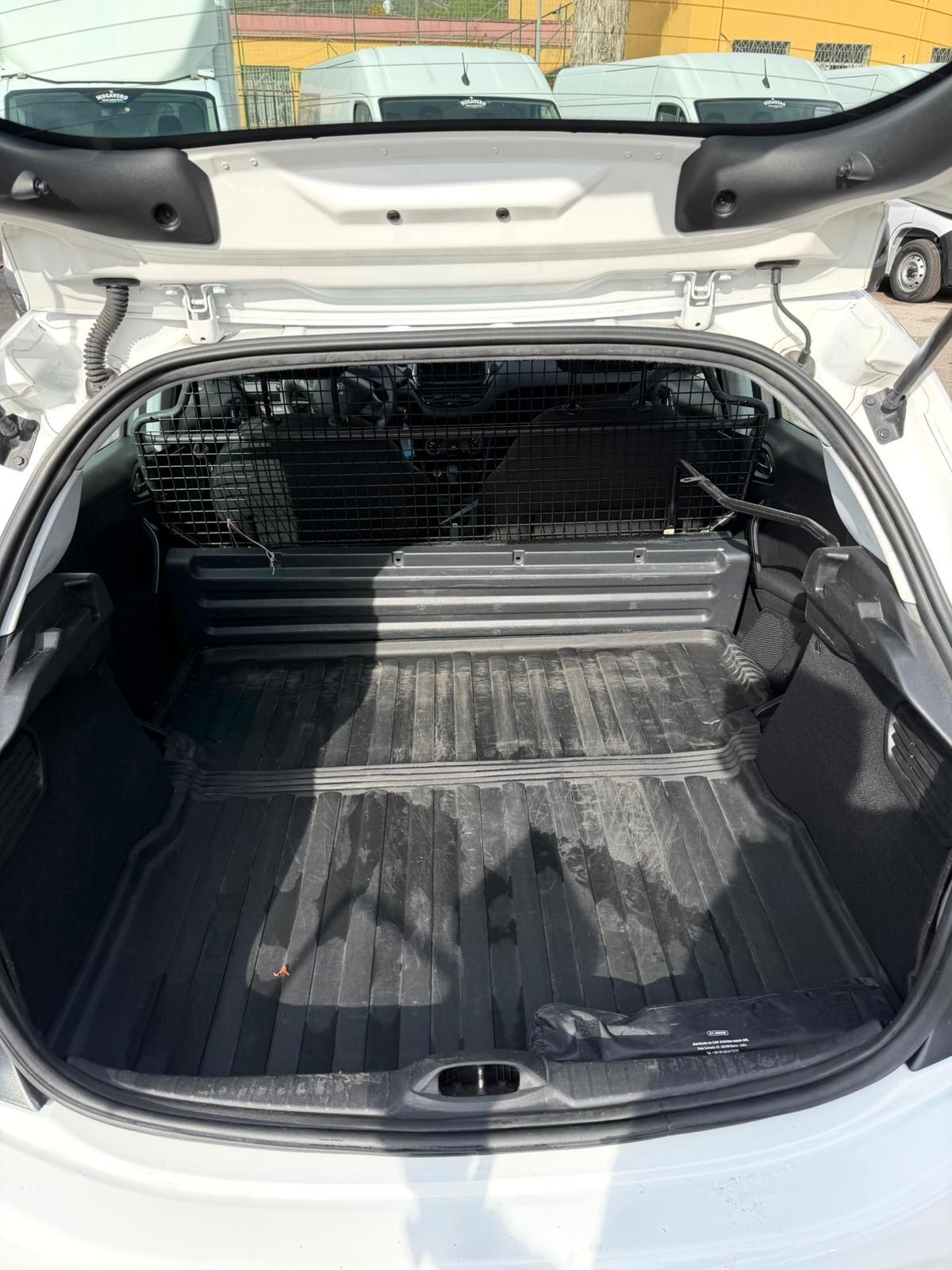 PEUGEOT 208 1.5HDI AUTOCARRO 2 POSTI