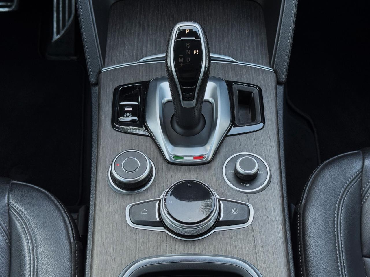 Alfa Romeo Stelvio 2.2 T Ti Q4 210CV TETTO
