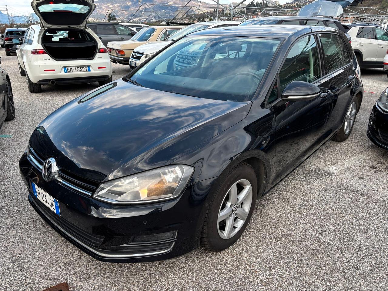 Volkswagen Golf 1.6 TDI DSG 5p. Highline