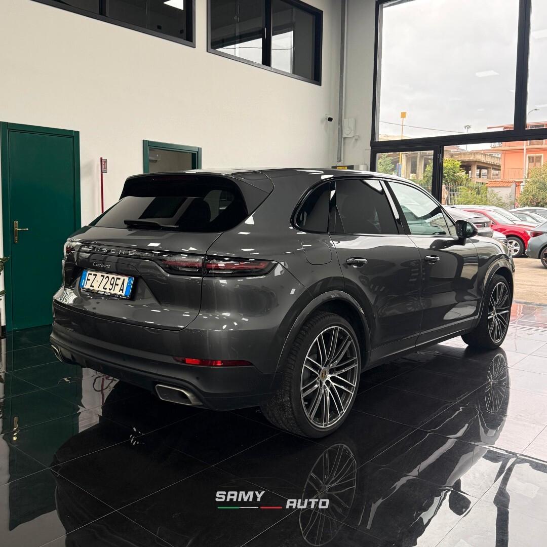 Porsche Cayenne 3.0 V6 tiptronic