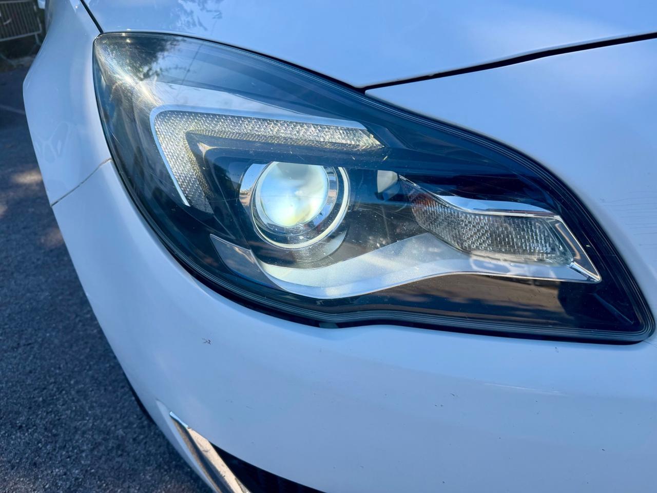 Opel Insignia 2013 2.0 CDTI 140 ok neopatentati ! ! !