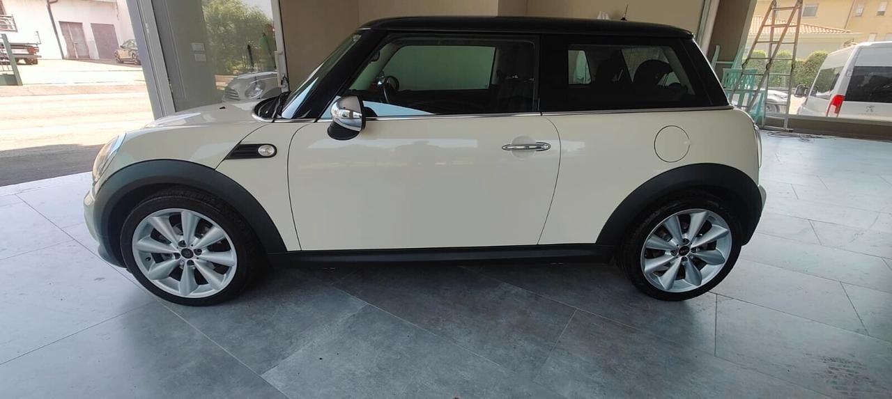 Mini Cooper Coupe 1.6 Coupé