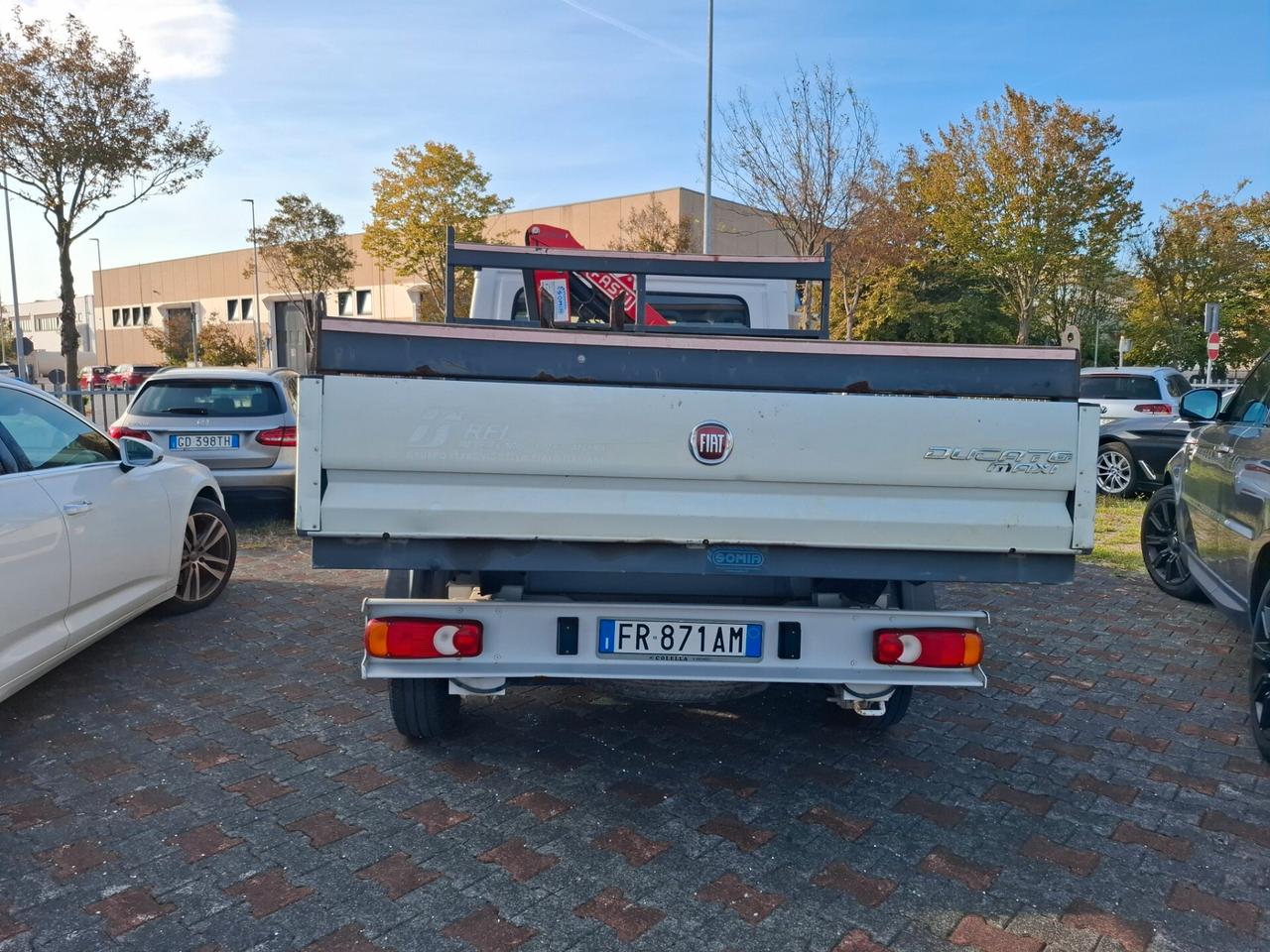 Fiat Ducato Maxi 35 2.3 Mjt doppia cabina allestito con Gru Fassi
