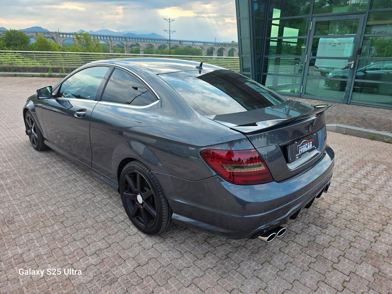 Mercedes C220 coupe AMG valutiamo usato /scambio